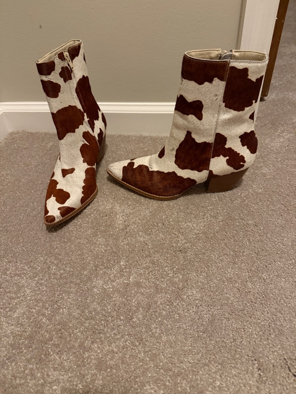 Matisse Caty Cowhide Western Ankle Boots - Brown & White